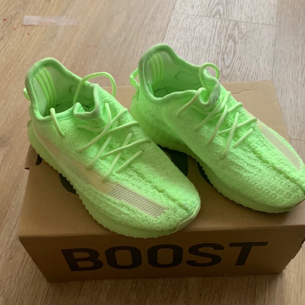 Yeezy toddler 9K